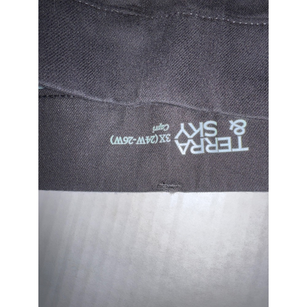 Terra & Sky Black High Rise Capri Jeggings Plus Size 3X 24W-26W NEW - Picture 4 of 5